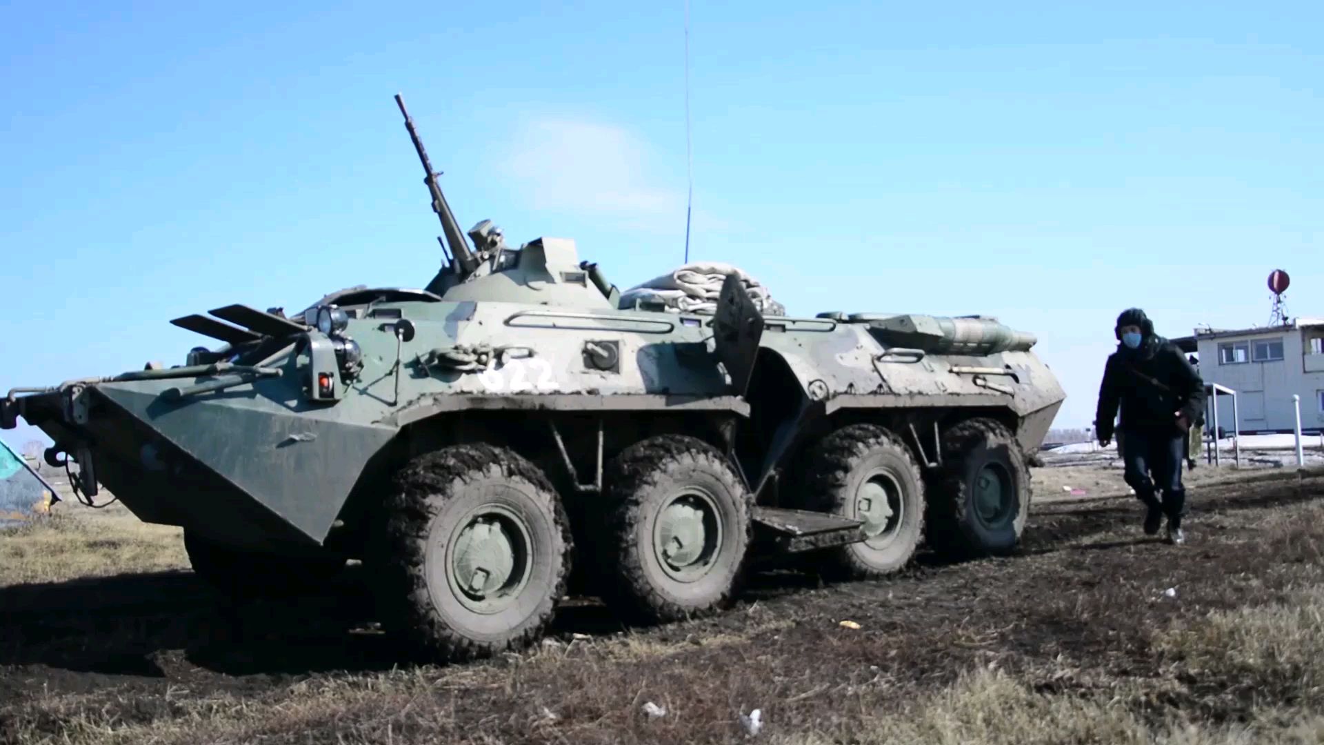 БТР-80武器学员射击